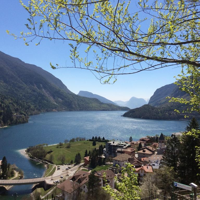 Hotel Aurora Molveno Eksteriør billede