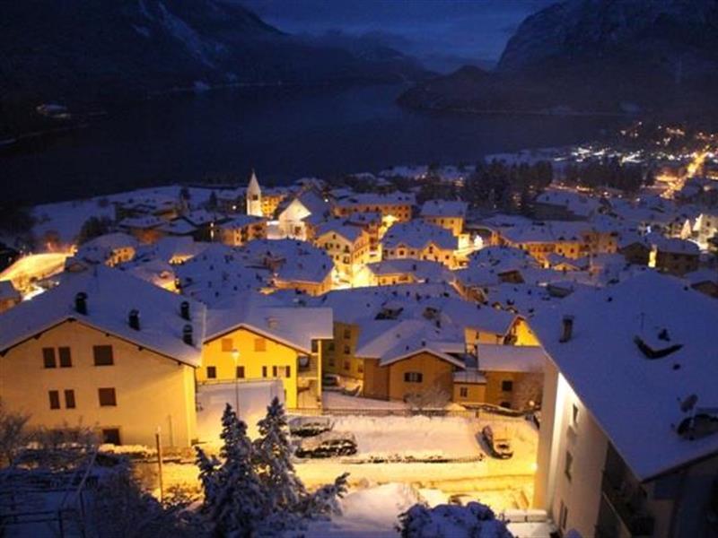 Hotel Aurora Molveno Eksteriør billede