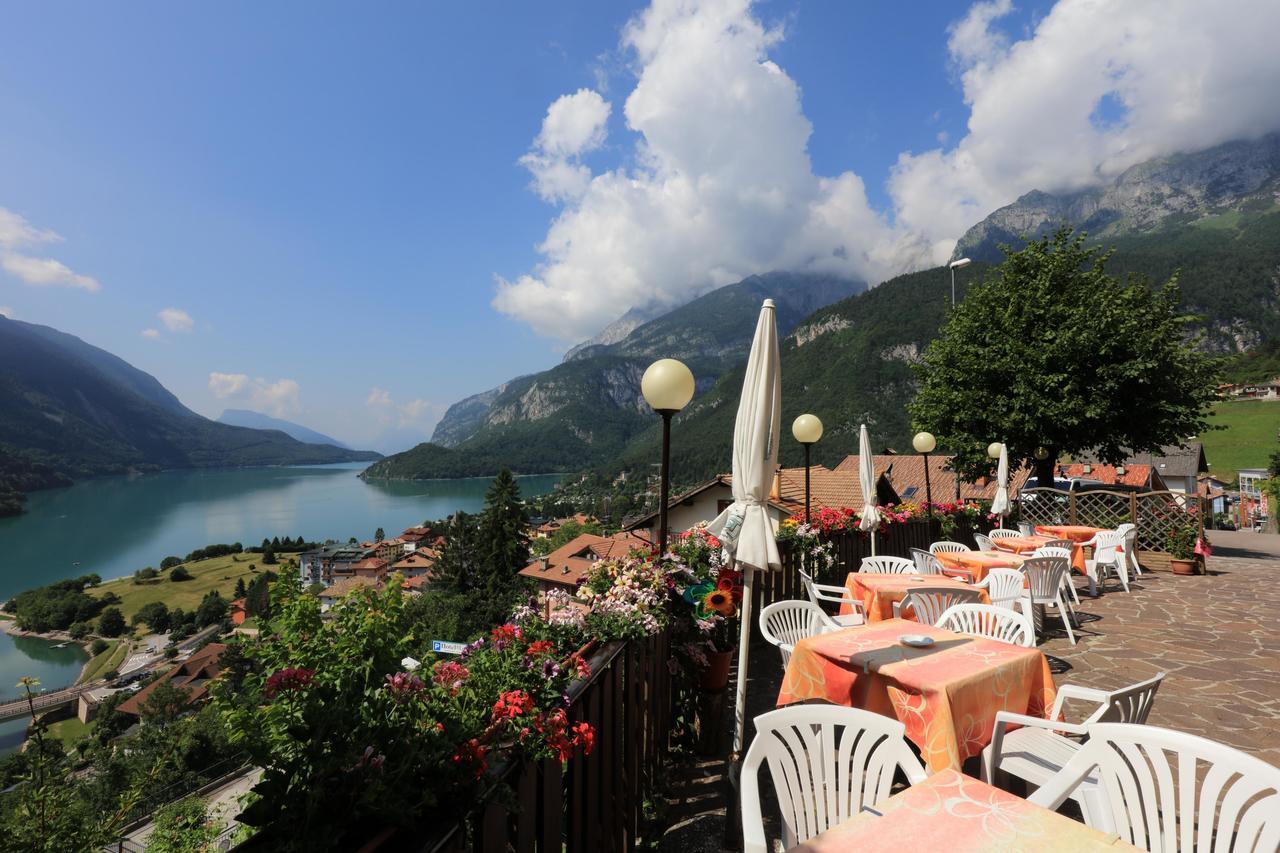 Hotel Aurora Molveno Eksteriør billede